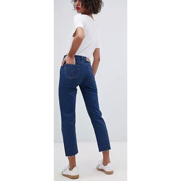 Calvin Klein Women's High Rise Slim Raw Hem Blue Jeans Size 28 MSRP $69.50 - Picture 3 of 4